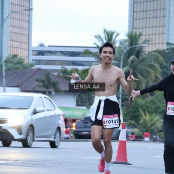 Runner Photo 1835744