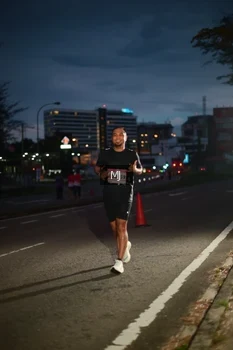 Runner Photo 1835820