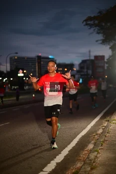Runner Photo 1835903