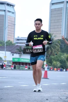 Runner Photo 1835944