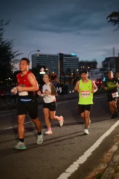 Runner Photo 1836181