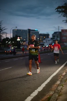 Runner Photo 1836247