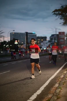 Runner Photo 1836335