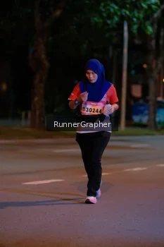 Runner Photo 1836342