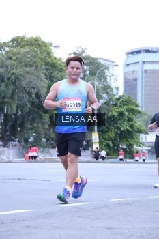 Runner Photo 1836356