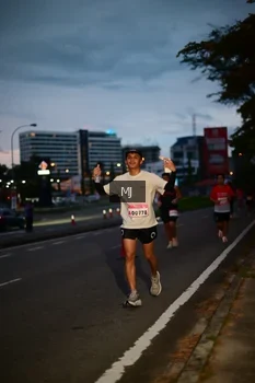 Runner Photo 1836375