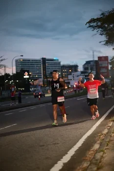 Runner Photo 1836384