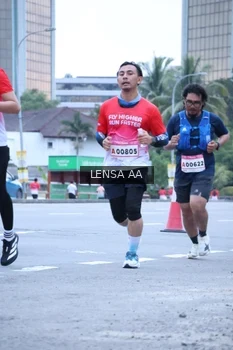 Runner Photo 1836470