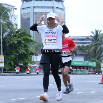 Runner Photo 1836531