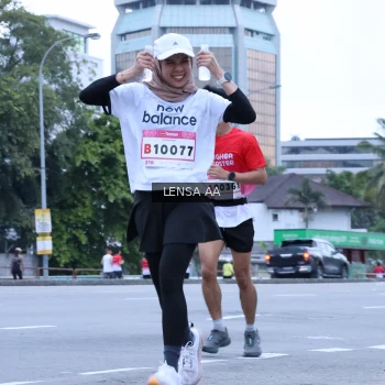 Runner Photo 1836549