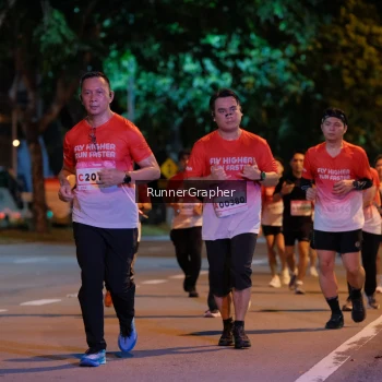 Runner Photo 1836550