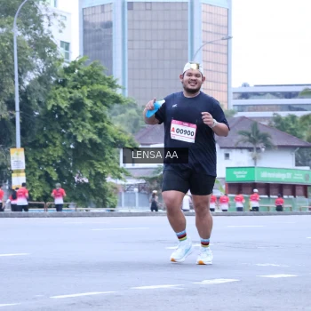 Runner Photo 1836584