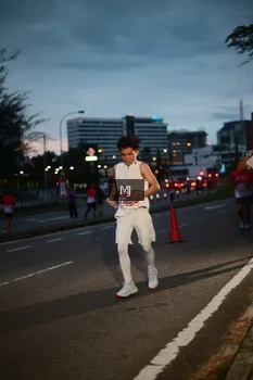 Runner Photo 1836655