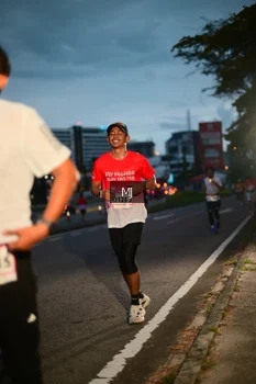 Runner Photo 1836663