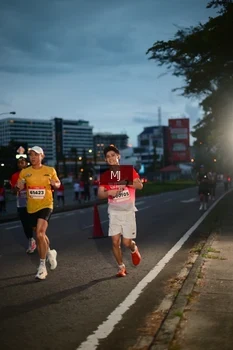 Runner Photo 1836678