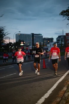 Runner Photo 1836714