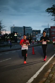 Runner Photo 1836764