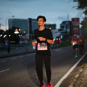 Runner Photo 1836765