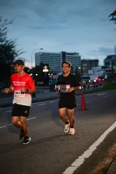 Runner Photo 1836996