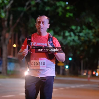 Runner Photo 1837057