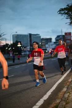 Runner Photo 1837085
