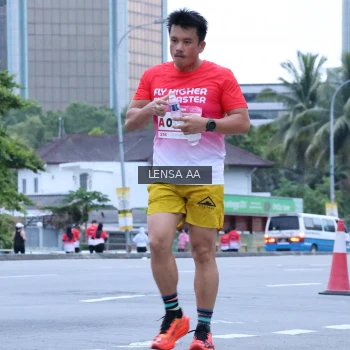 Runner Photo 1837117