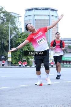 Runner Photo 1837234