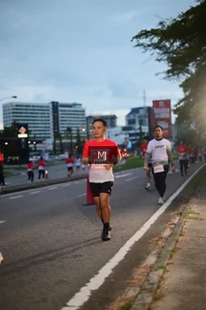 Runner Photo 1837337
