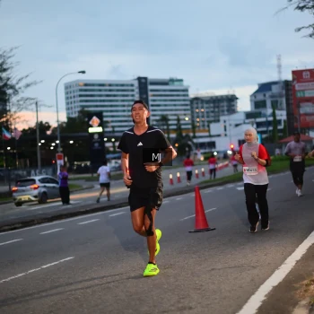 Runner Photo 1837355