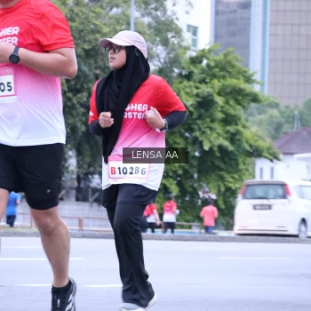 Runner Photo 1837392