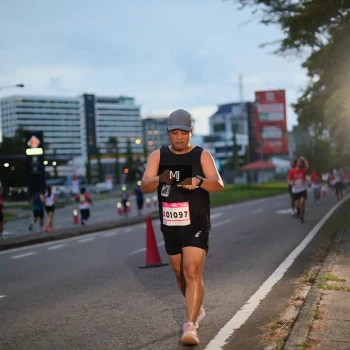 Runner Photo 1837406