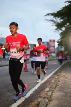Runner Photo 1837799
