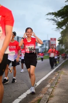 Runner Photo 1837996