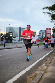 Runner Photo 1838075