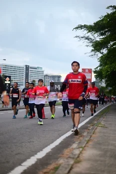 Runner Photo 1838175