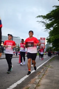 Runner Photo 1838177