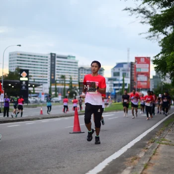 Runner Photo 1838192