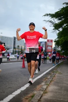 Runner Photo 1838275