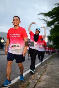 Runner Photo 1838302