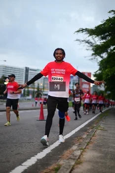 Runner Photo 1838315