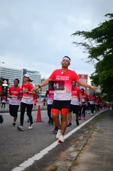 Runner Photo 1838334