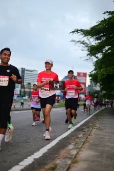 Runner Photo 1838353