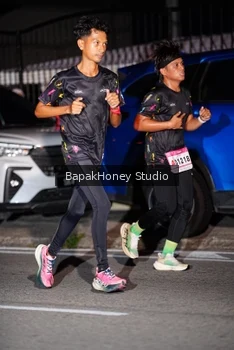 Runner Photo 1839395