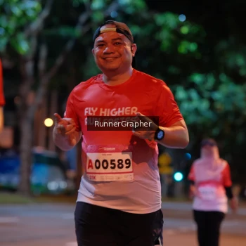 Runner Photo 1840249