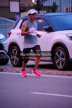 Runner Photo 1840510