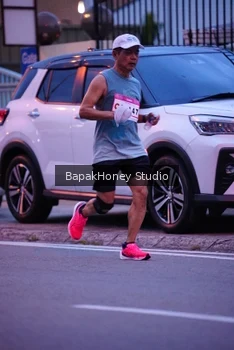 Runner Photo 1840514