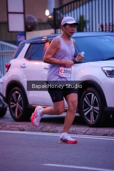 Runner Photo 1840533