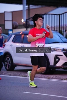 Runner Photo 1840621