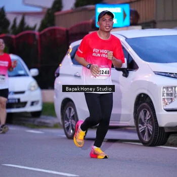 Runner Photo 1840640