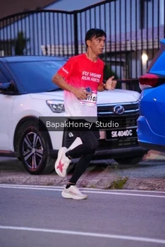 Runner Photo 1840668
